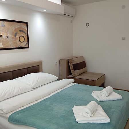 Apartman Leon Lux Leskovac  Buitenkant foto